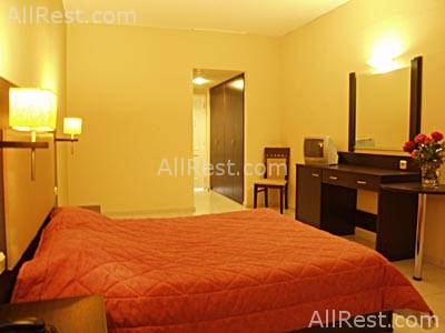 Dennys Inn Hotel 18